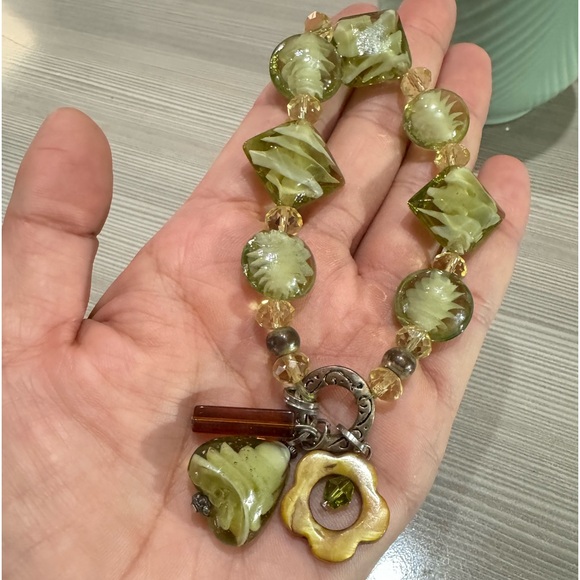 Glass Bead Bracelet with Heart and Flower Charms - Picture 4 of 4